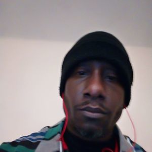 Meet your Posher, Troy